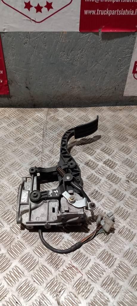 Scania P 94   1364173 Cabine en interieur