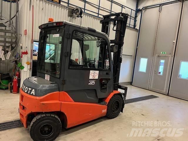 Toyota 8 FBMT 40 Elektrische heftrucks