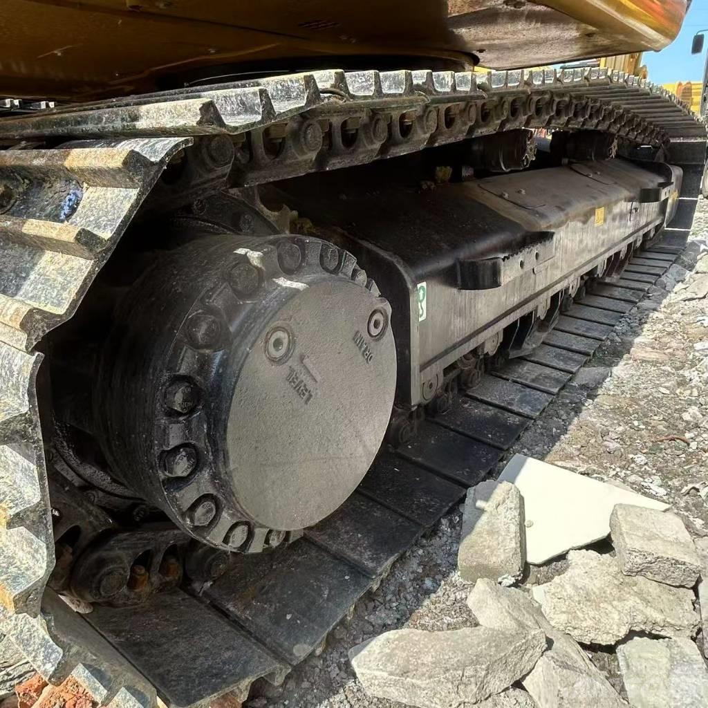 CAT 326D2L Rupsgraafmachines