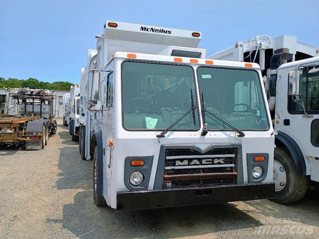 Mack LEU 613 Vuilniswagens