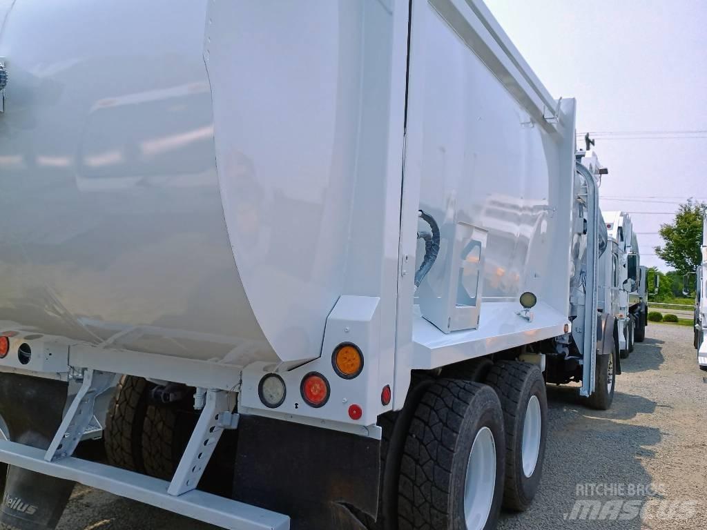 Mack LEU 613 Vuilniswagens