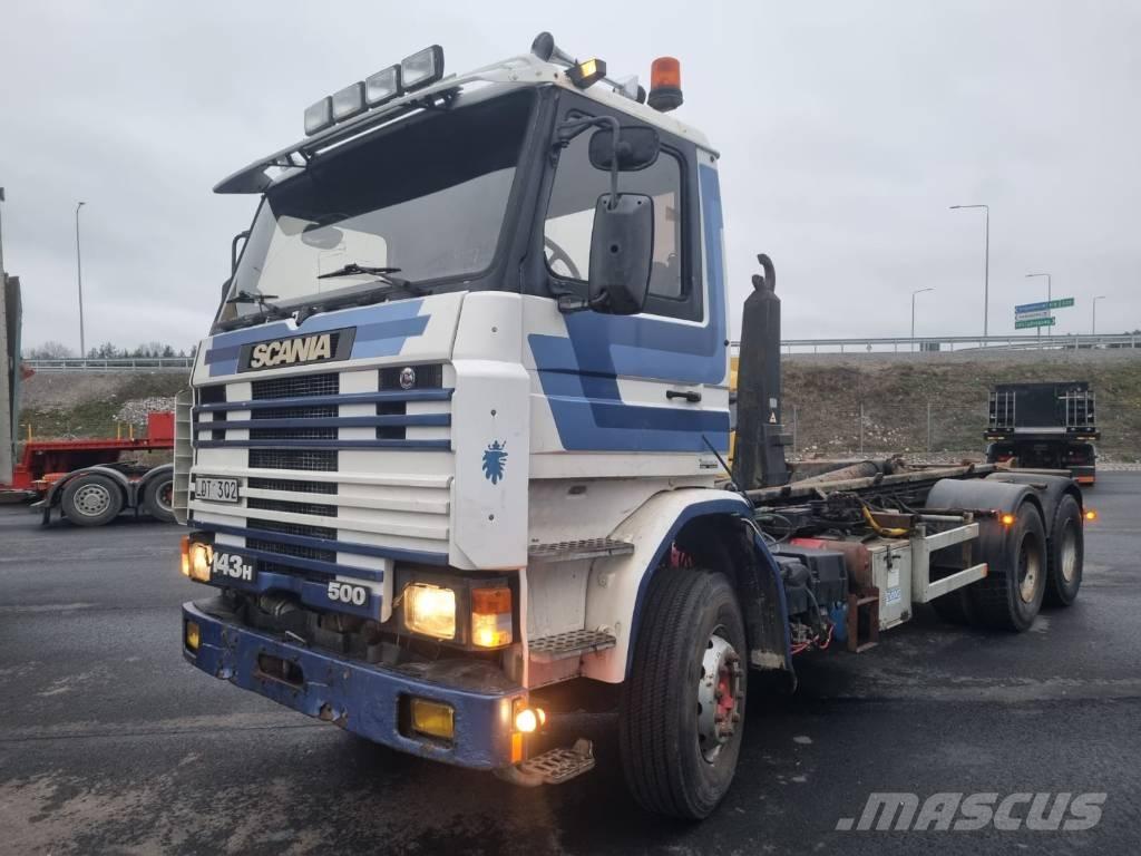Scania R 143 HL Vrachtwagen met containersysteem