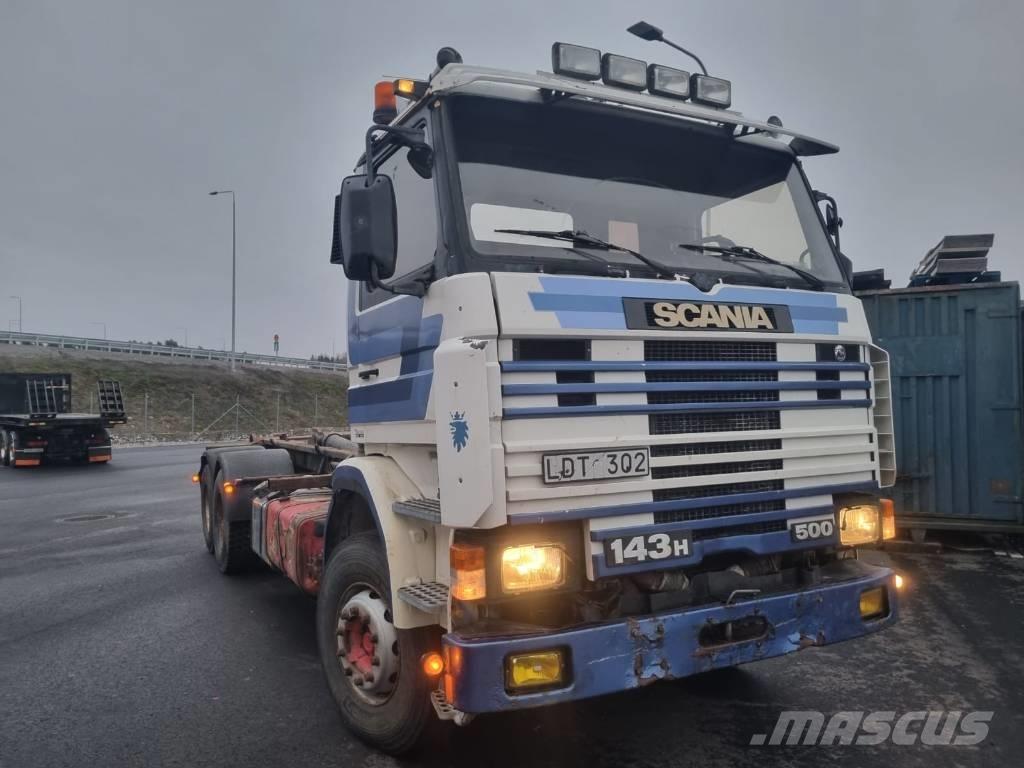 Scania R 143 HL Vrachtwagen met containersysteem