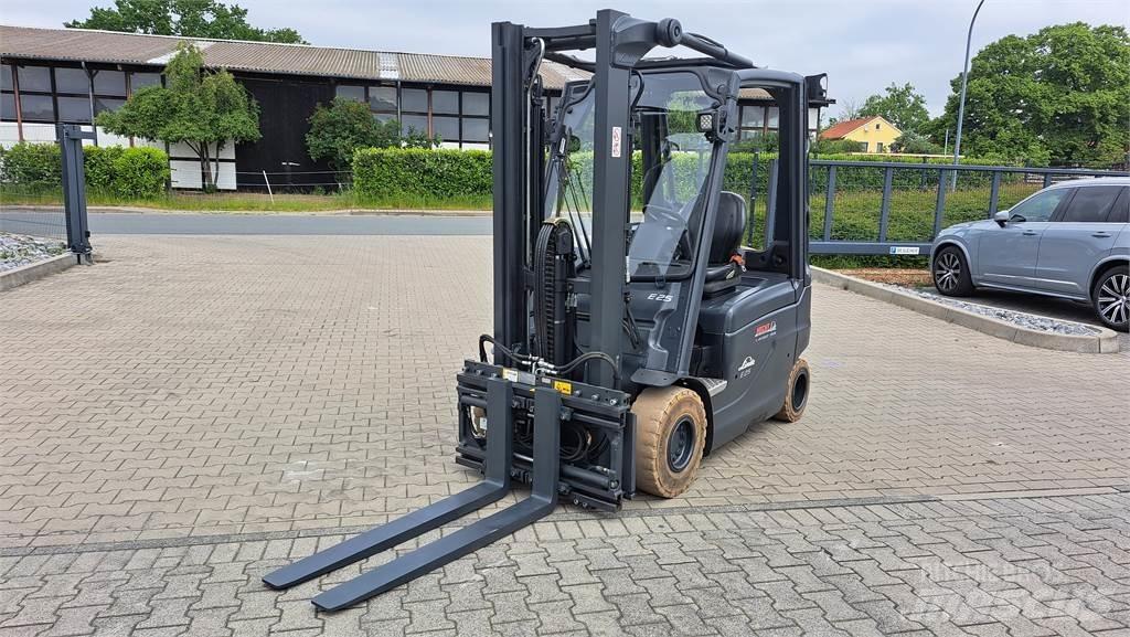 Linde E25-01 Elektrische heftrucks