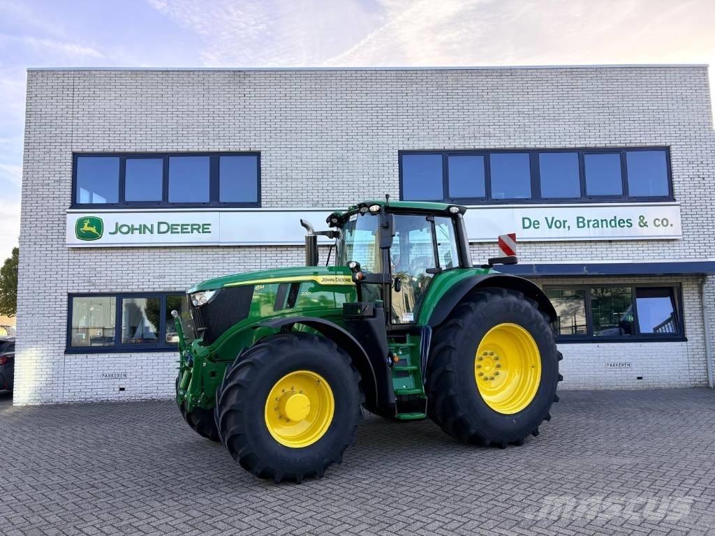John Deere 6M200 Tractoren