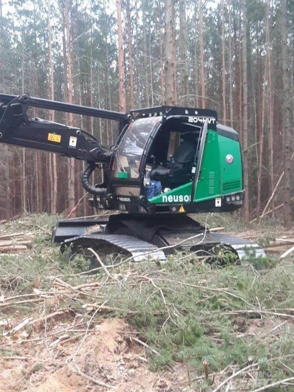 Neuson 204 HVT Harvesters