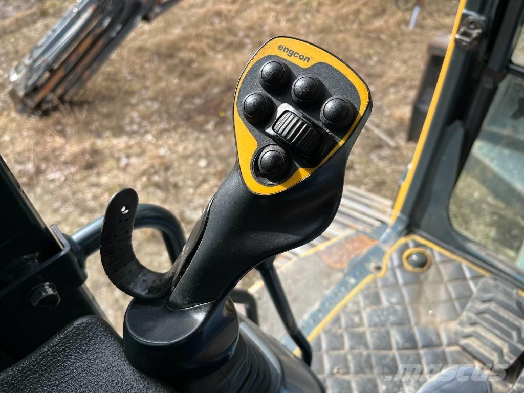 Hyundai HX 235 LCR Rupsgraafmachines