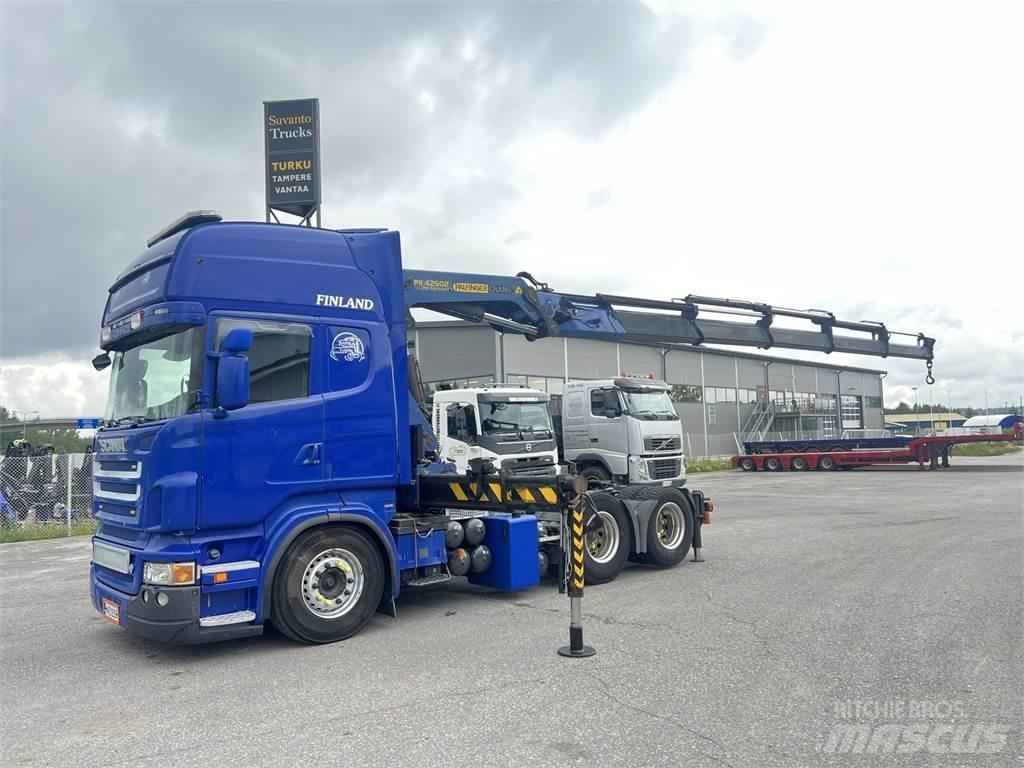 Scania R 560 6X2 Vlakke laadvloer met kraan