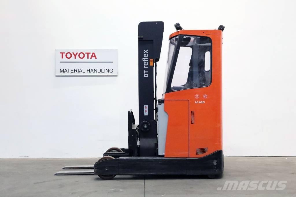 Toyota RRE200HECC Reachtruck voor hoog niveau