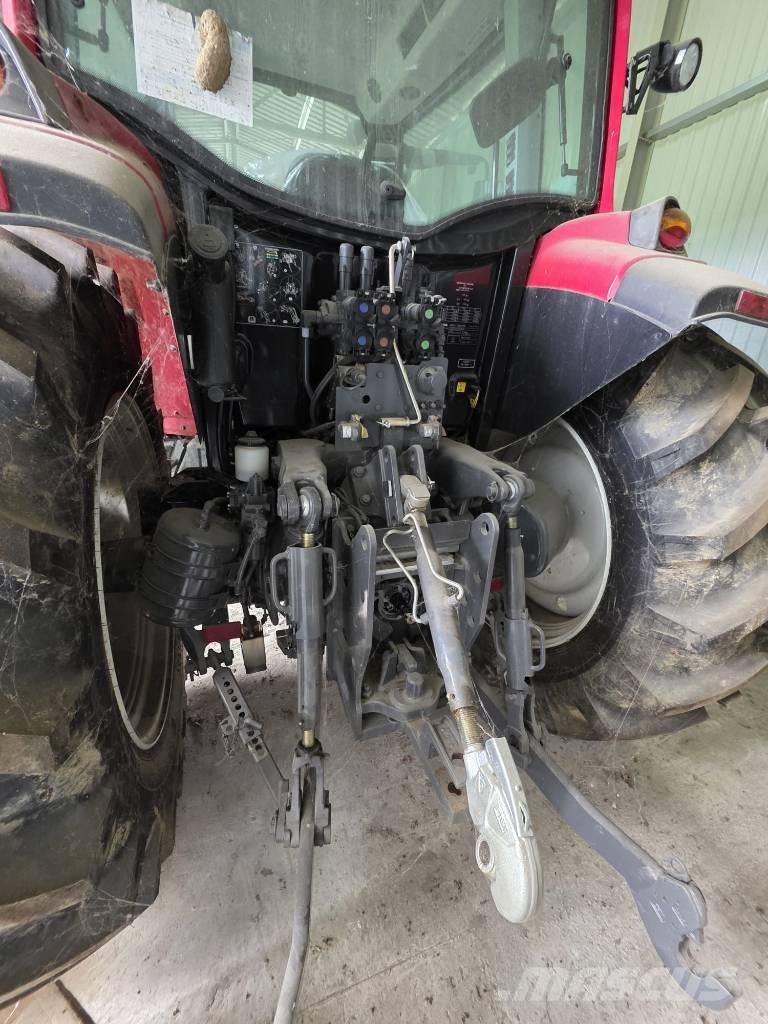 Valtra A 124 Tractoren