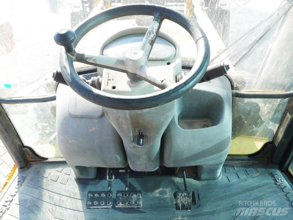 Komatsu WB 97 R-5 Graaf-laadcombinaties