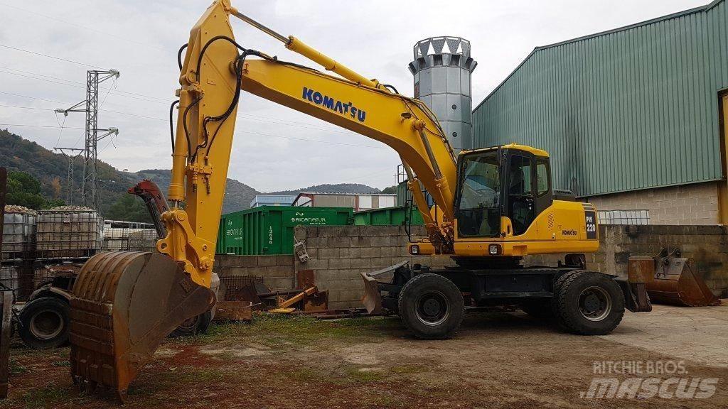 Komatsu PW 220-7 Wielgraafmachines