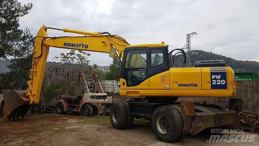 Komatsu PW 220-7 Wielgraafmachines