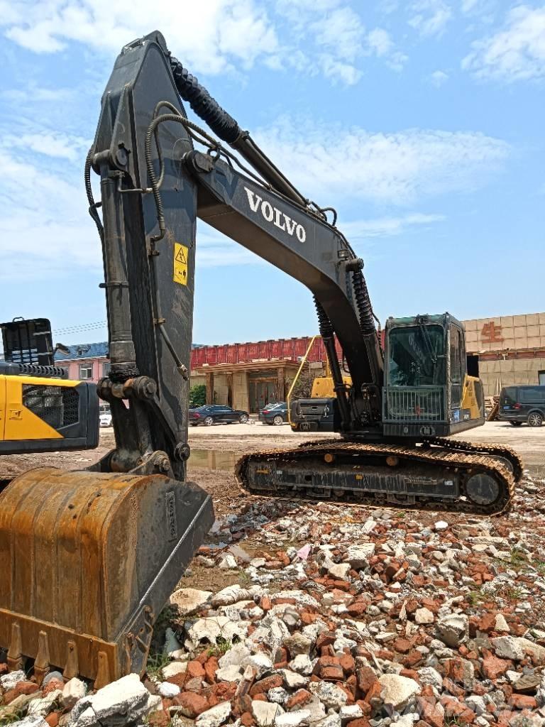 Volvo EC 240 Rupsgraafmachines