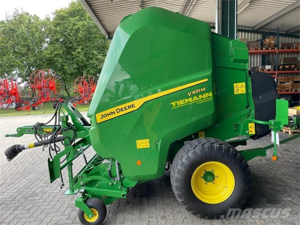 John Deere V451M Ronde-balenpersen