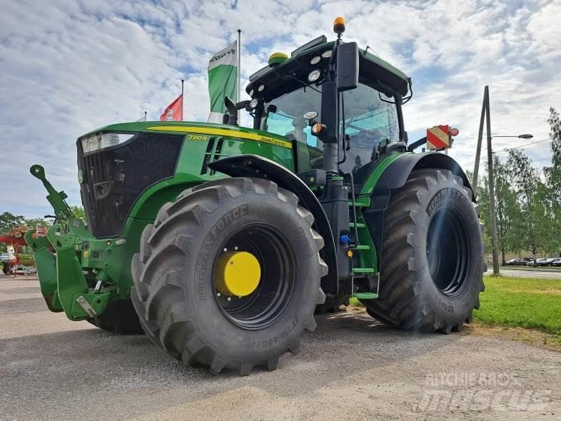 John Deere 7310 R Tractoren