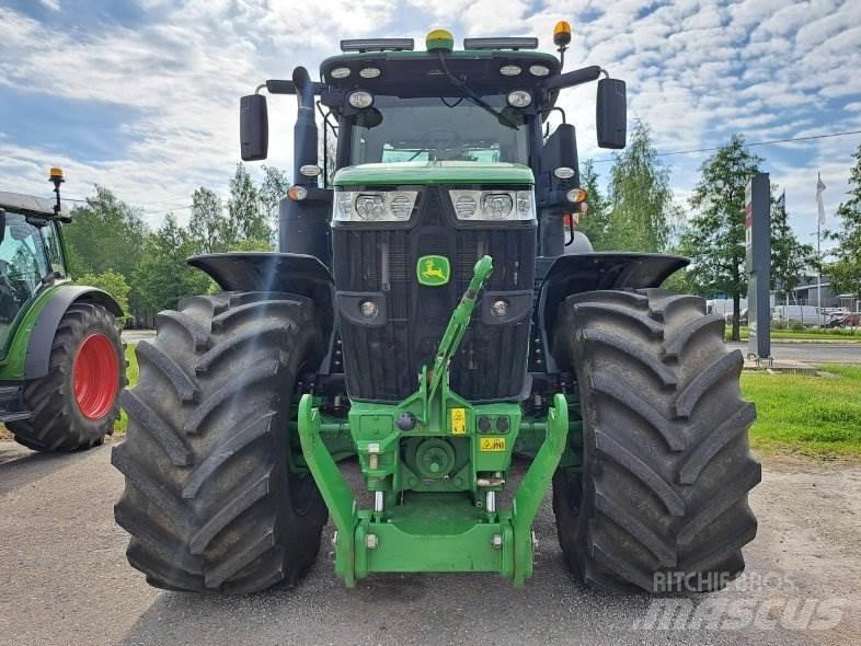 John Deere 7310 R Tractoren