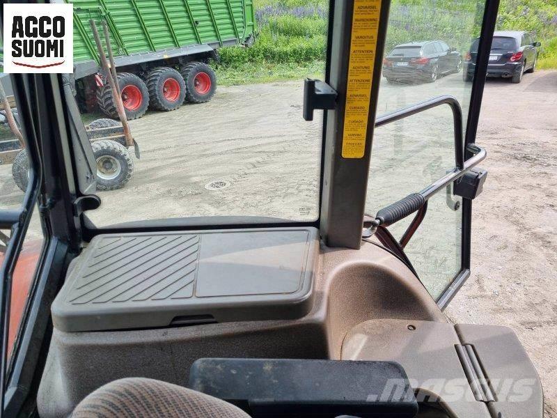 New Holland M100 Tractoren