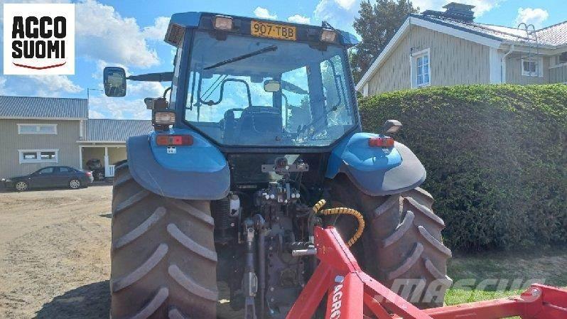 New Holland TM135 Tractoren