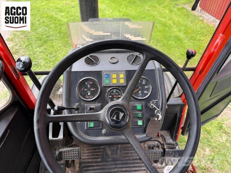 Valmet 405 -2 Tractoren