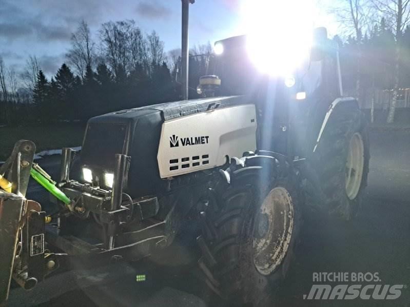 Valmet 8100 Tractoren