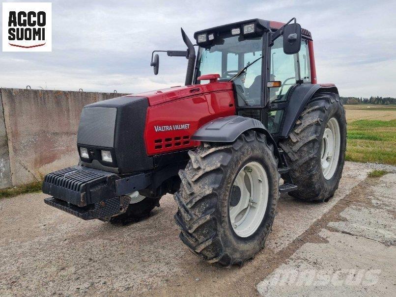 Valtra 8050 HT Tractoren