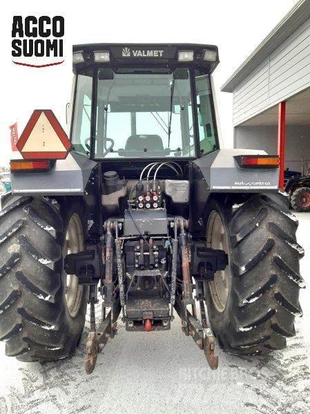 Valtra 8300 Tractoren