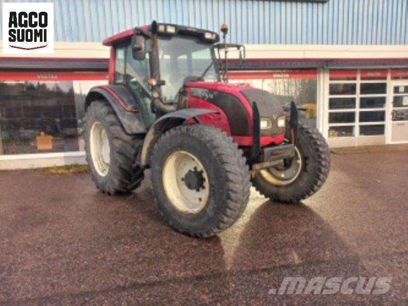 Valtra N121 ADVANCE Tractoren