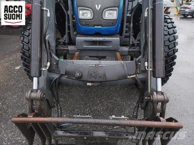 Valtra N141 H Tractoren