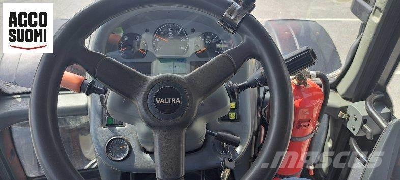 Valtra T151 A Tractoren