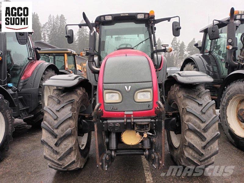 Valtra T151 HT + Tractoren