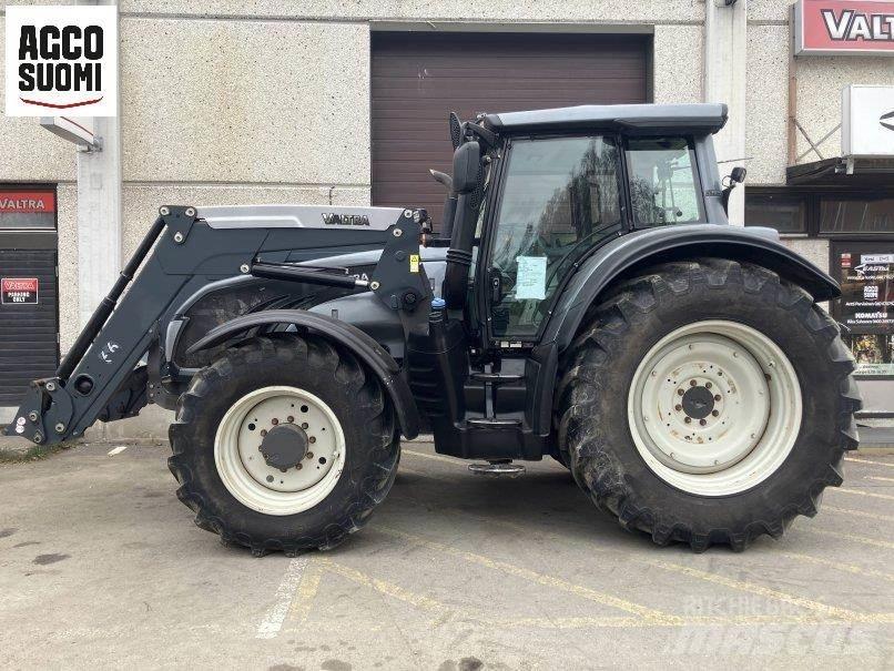 Valtra T163 DIRECT Tractoren
