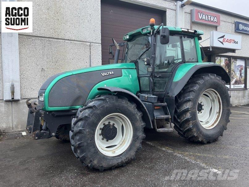 Valtra T170 HITECH Tractoren