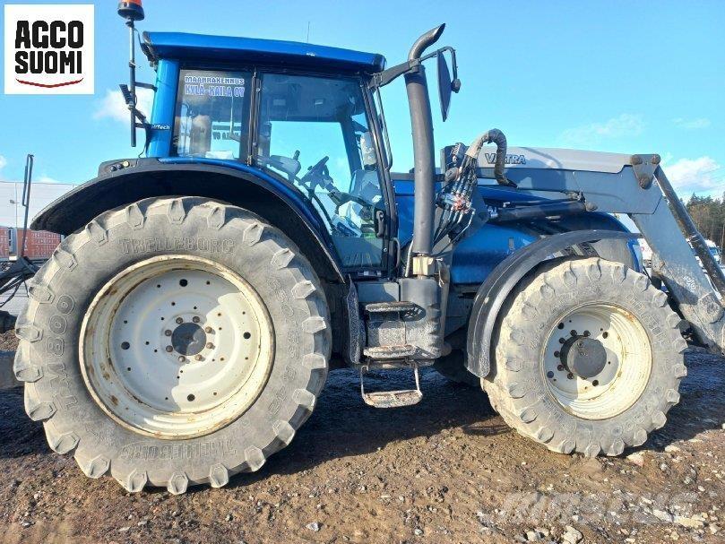 Valtra T173 HITECH Tractoren