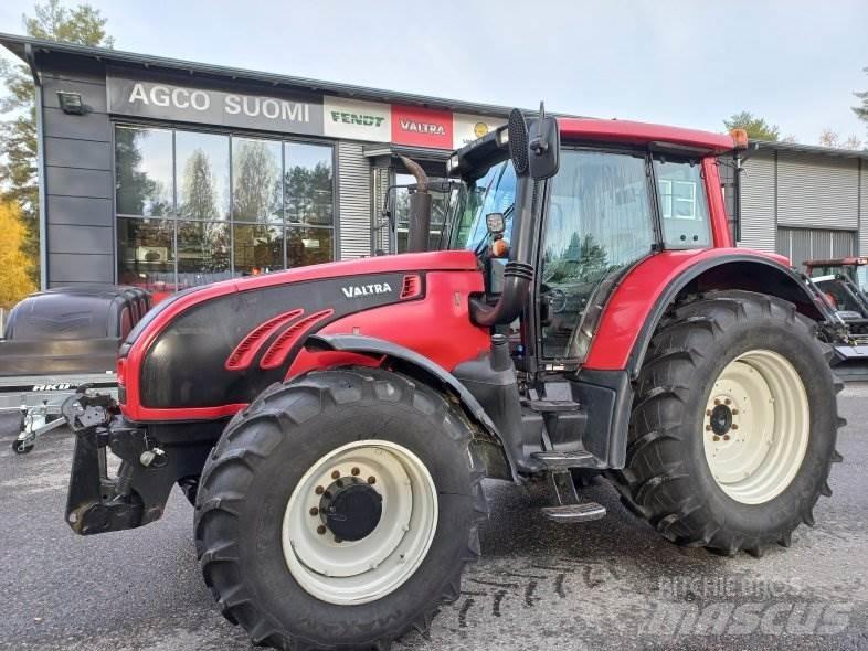 Valtra T182V VERSU Tractoren