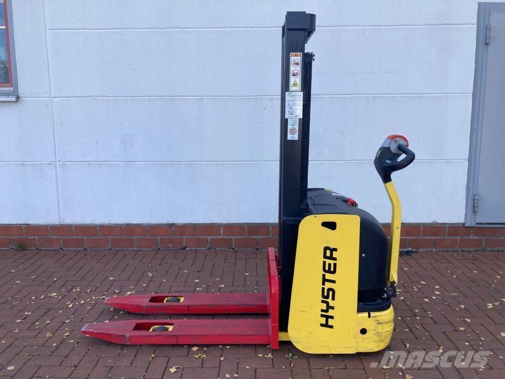Hyster S 1.0E Meeloop stapelaar