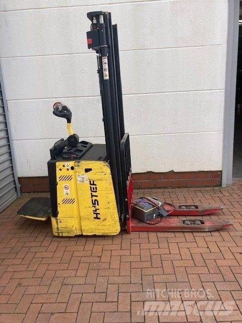 Hyster S1.5S Meeloop stapelaar