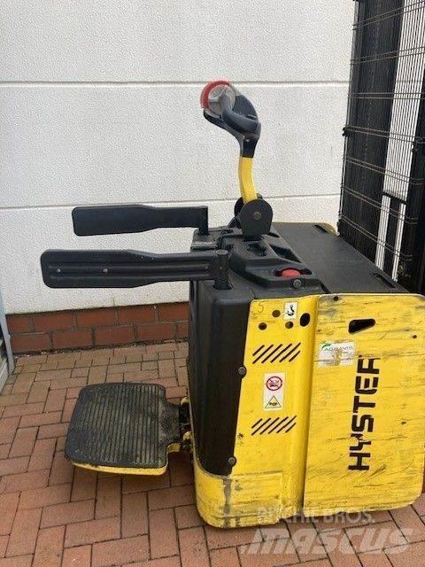 Hyster S1.5S Meeloop stapelaar