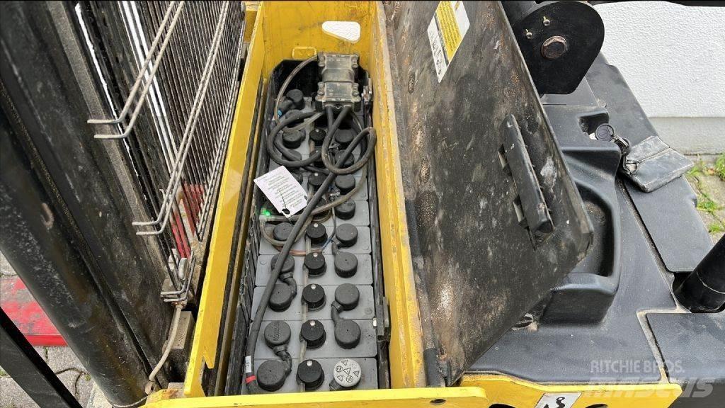 Hyster S1.5S Meeloop stapelaar