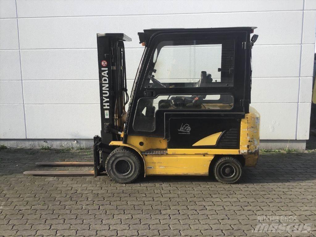 Hyundai 32B-7 Elektrische heftrucks