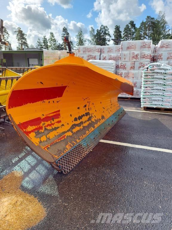  AA360 Sneeuwschuivers en -ploegen