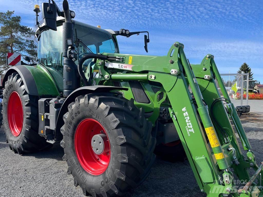 Fendt 718 Tractoren