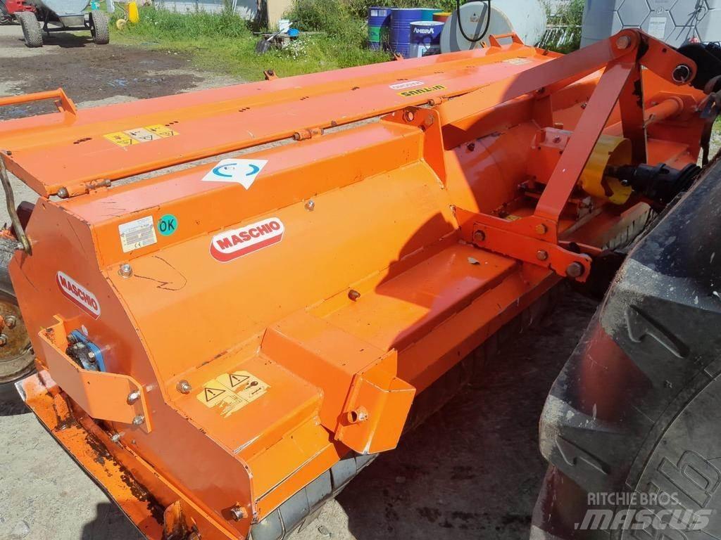 Maschio  Klepelmaaiers