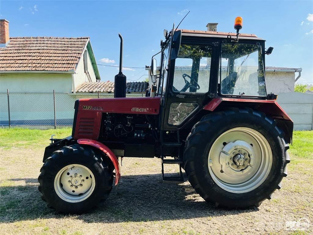 MTZ 820.1 Tractoren
