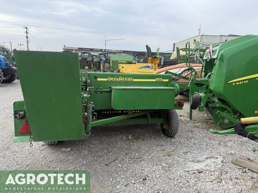 John Deere 359 Tractoren