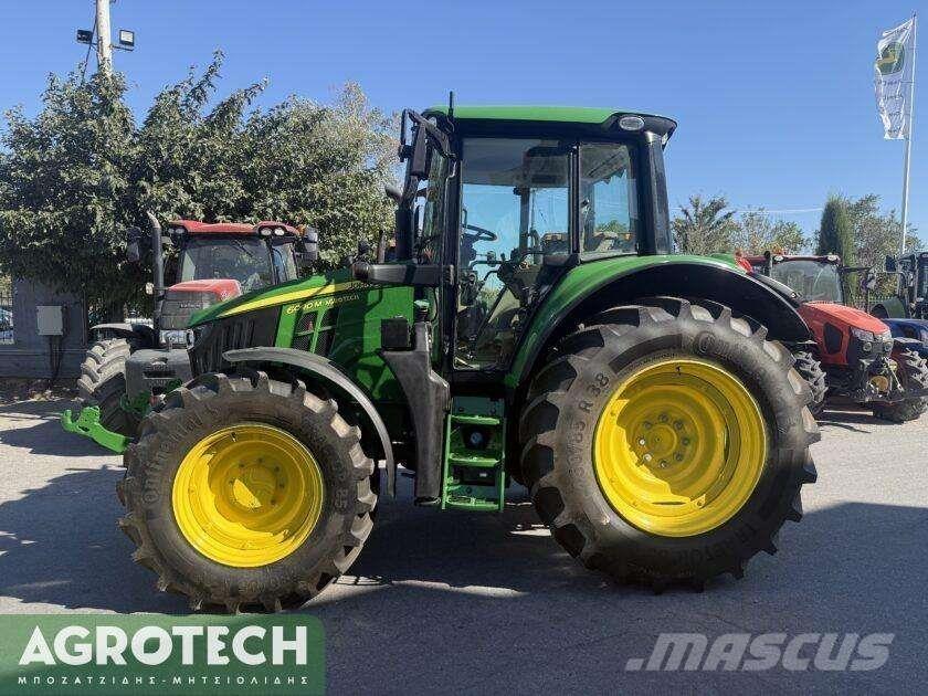 John Deere 6090M Tractoren