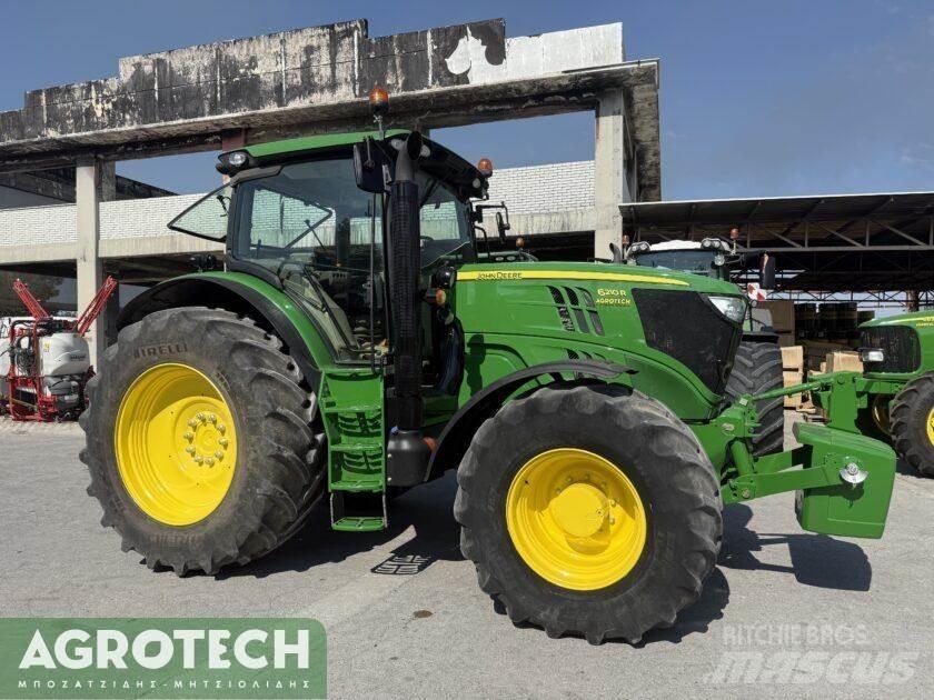 John Deere 6210R Tractoren