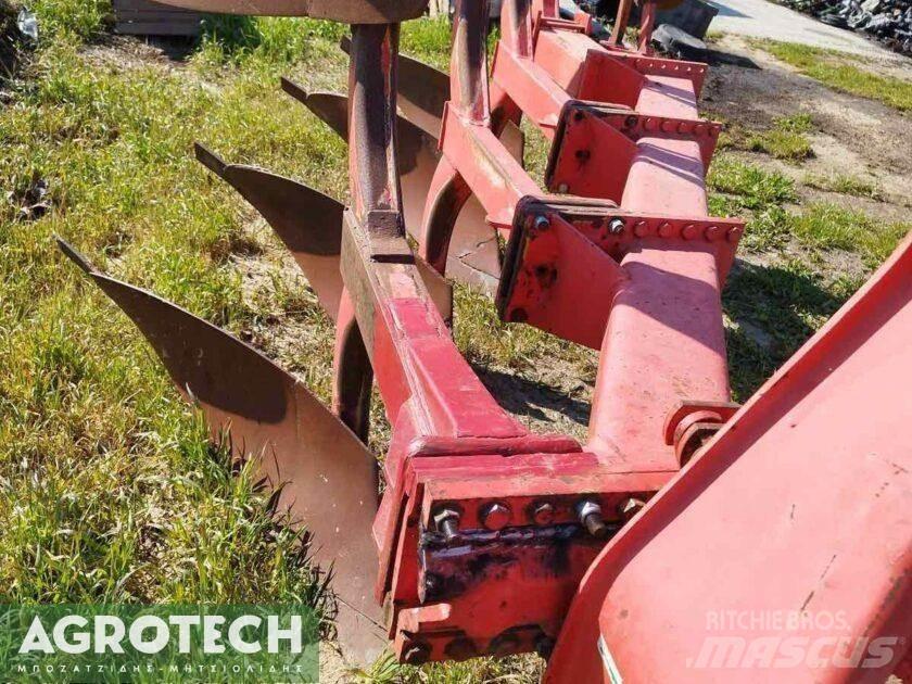 Kverneland 150 B Tractoren