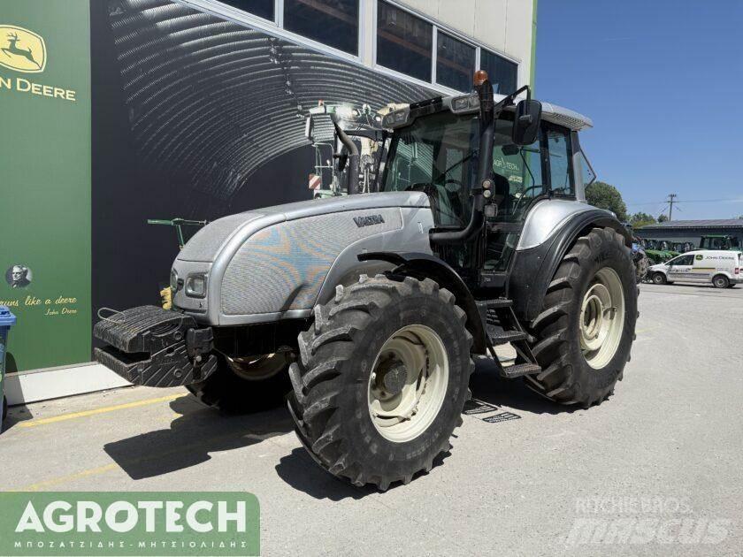 Valtra T120-4 Tractoren
