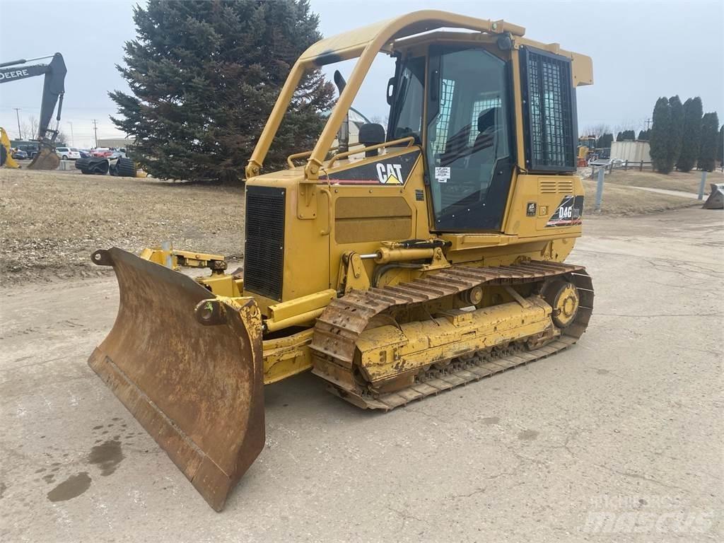 CAT D4G Rupsdozers